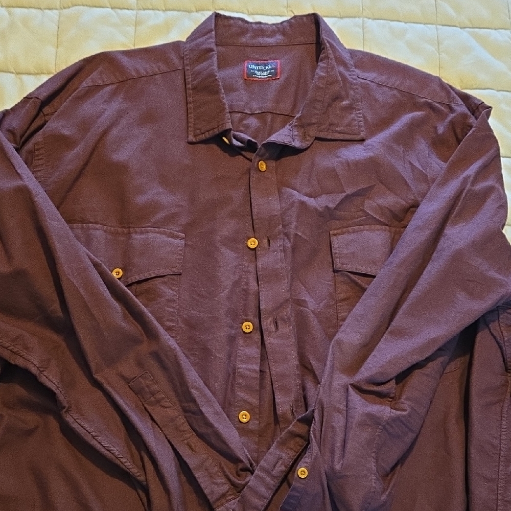 Untuckit Shirt